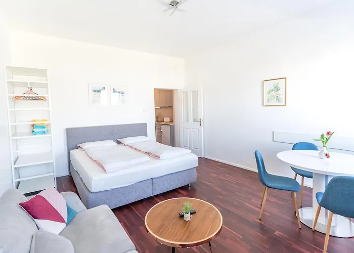 Comfortable 1100 With Contactless Check-in Апартаменти *