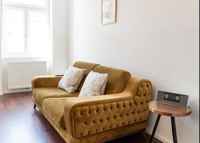Comfortable 1100 With Contactless Check-in Апартаменти *
