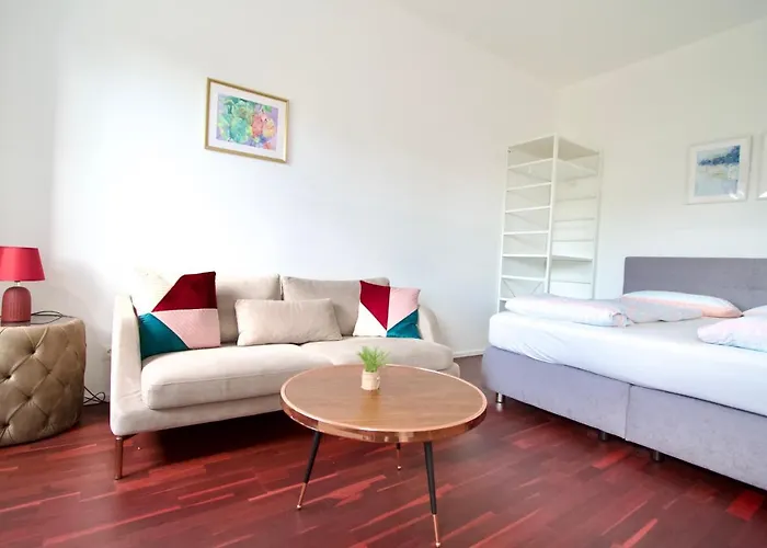 Апартаменти Comfortable 1100 With Contactless Check-in