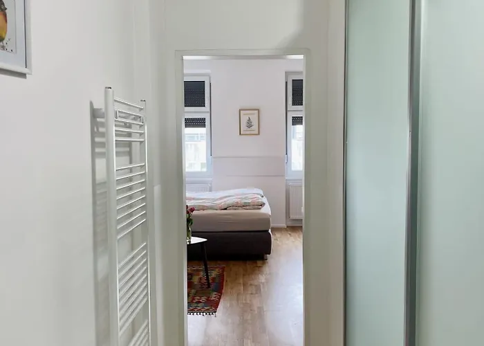 Comfortable 1100 With Contactless Check-in